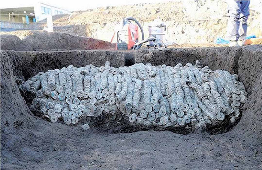 Unveiling the Treasure Trove: 100,000 Kamakura Coins Found in Japan