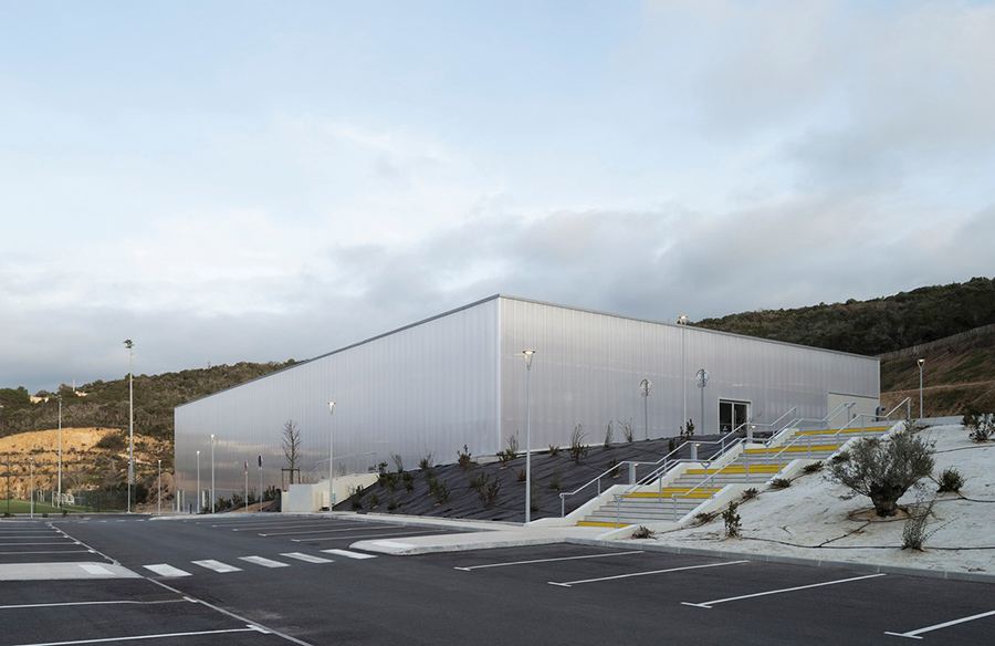 Pietrosella Sports Hall: A Symphony of Architecture and Nature